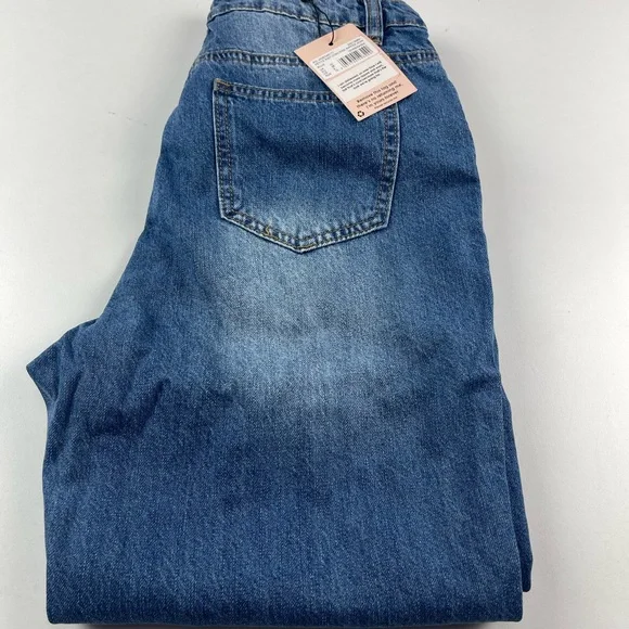 Missguided Petite Riot High Rise Ripped Jean - Picture 7 of 8